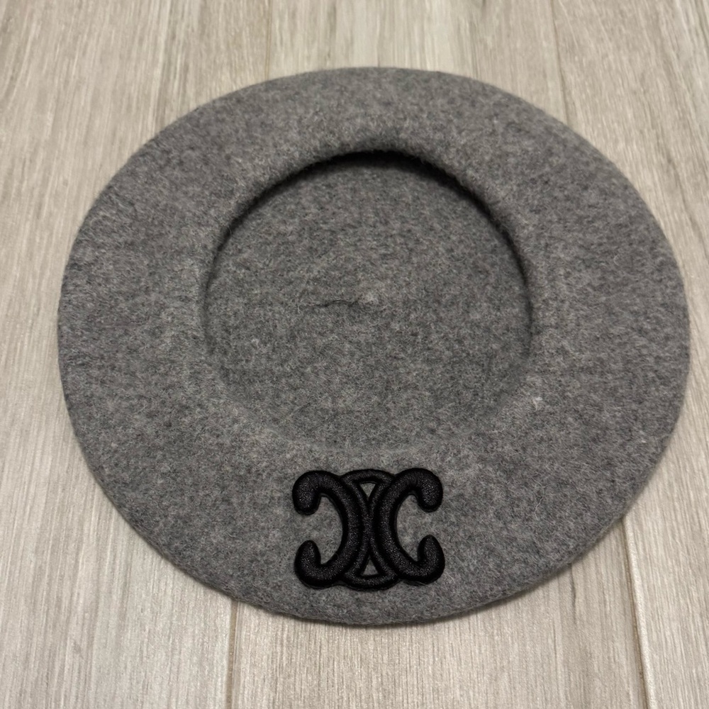 Elegant Gray Beret